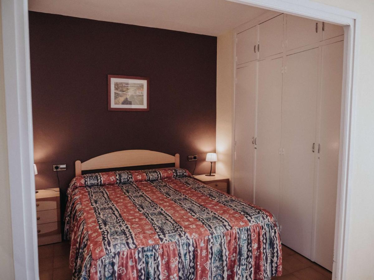 Hostal Les Fonts 카스테야르 데 누그 외부 사진