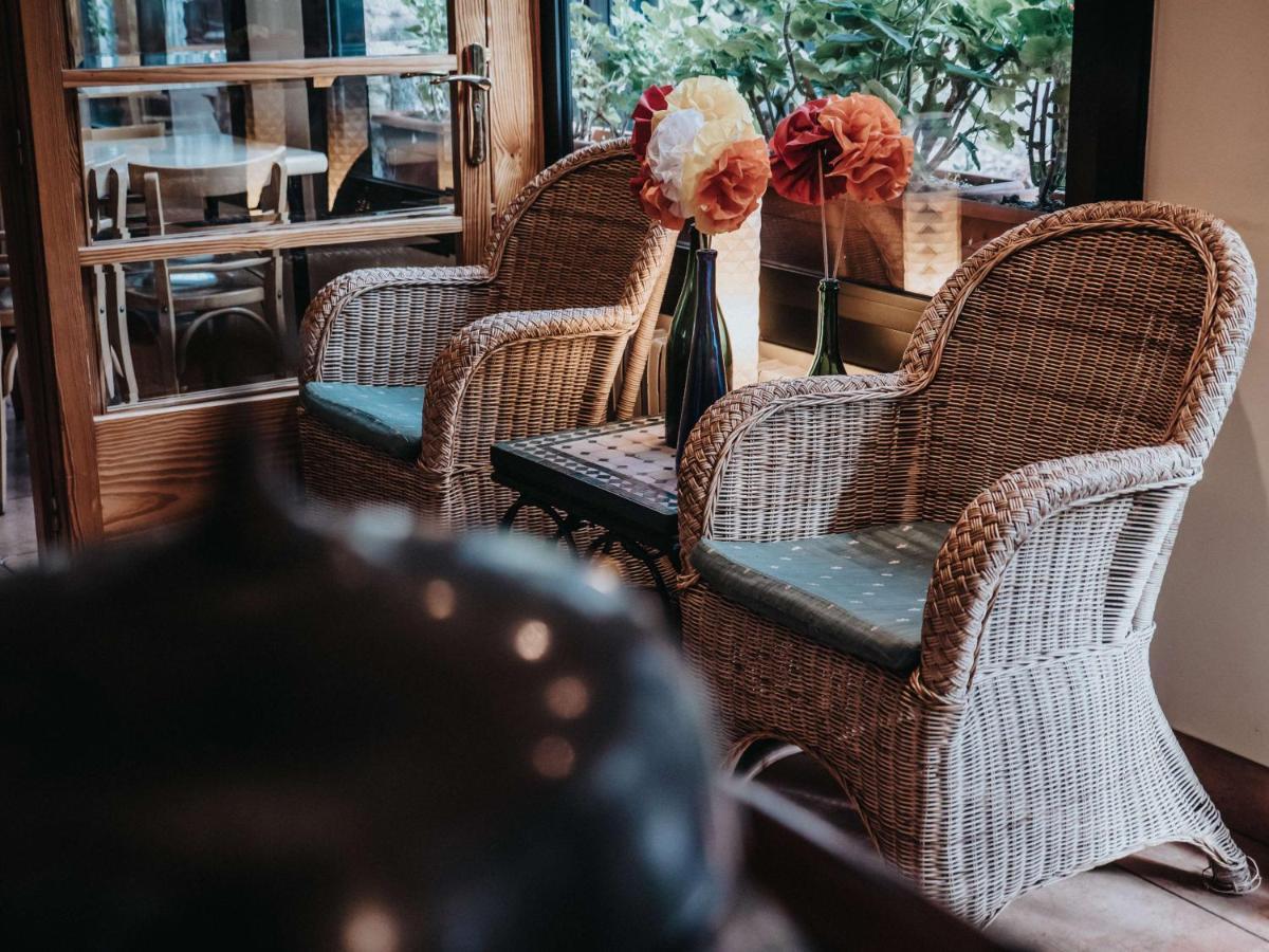 Hostal Les Fonts 카스테야르 데 누그 외부 사진