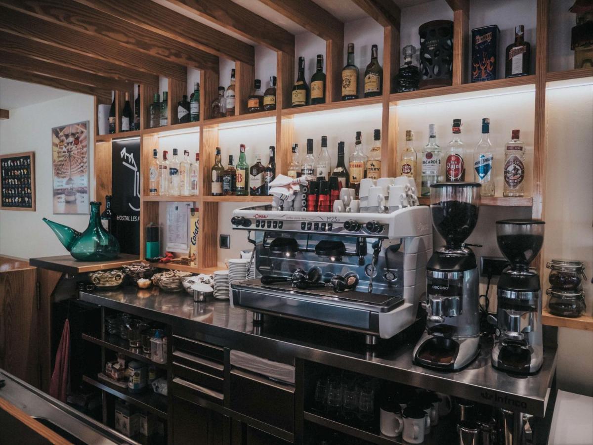 Hostal Les Fonts 카스테야르 데 누그 외부 사진