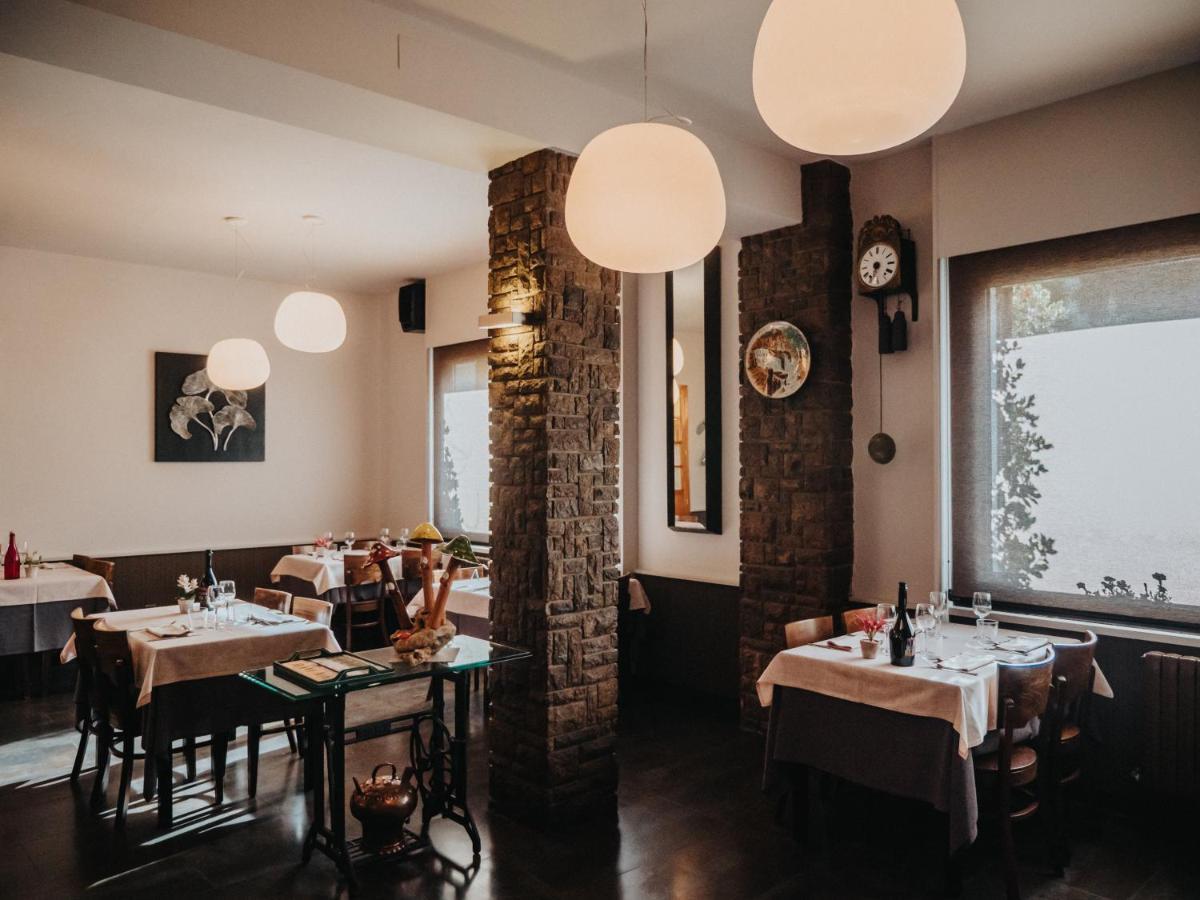 Hostal Les Fonts 카스테야르 데 누그 외부 사진
